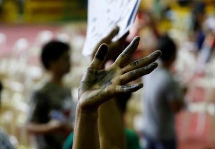 Philippines: Hàng chục quan lớn bảo kê ma túy khiếp vía xin hàng