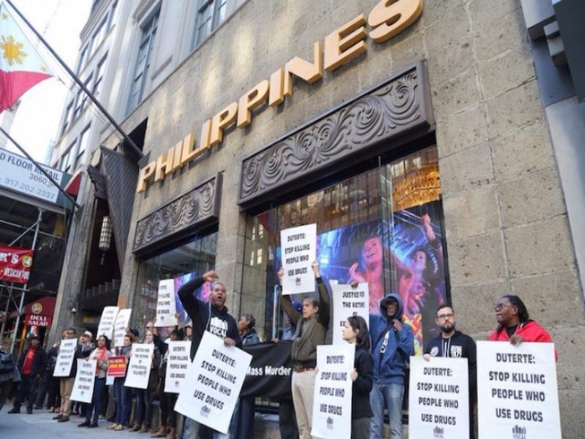 Cuộc chiến ma túy của ông Duterte sẽ bớt đẫm máu