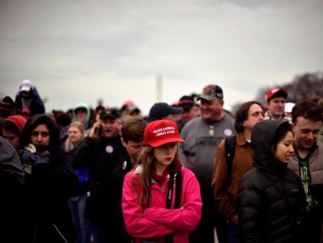 Mũ đỏ ủng hộ Trump sản xuất tại Việt Nam