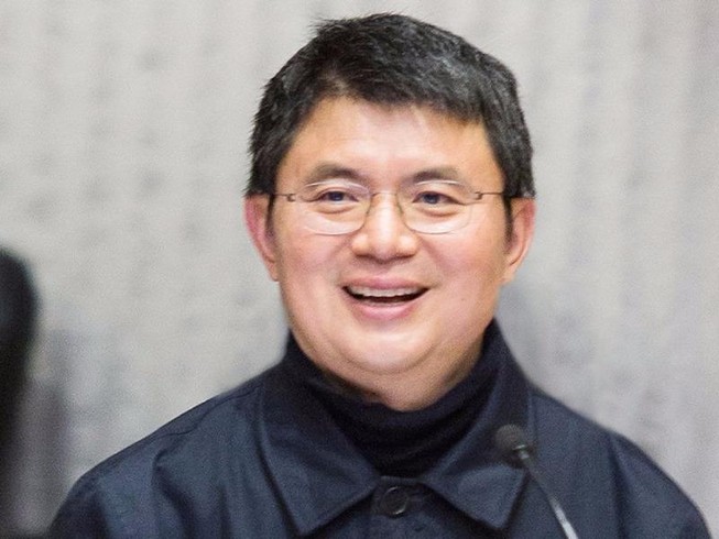 Tỷ phú Tiêu Kiến Hoa liên quan vụ sụp chứng khoán 2015