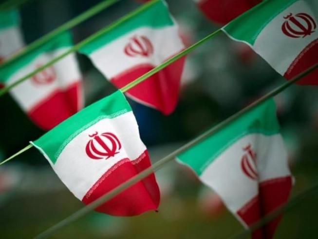 Hàng trăm ngàn người Iran biểu tình chống ông Trump