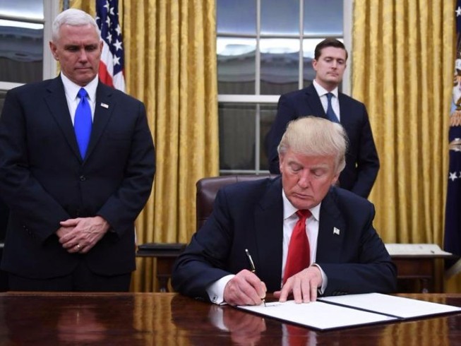 Bộ Tư pháp Mỹ làm gì để cứu lệnh cấm Hồi giáo của Trump