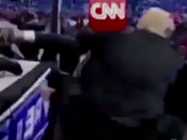 Ông Trump đưa lên Twitter video đấm liên hồi CNN