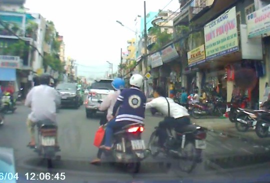 Bắt được tên cướp giật túi xách gây xôn xao dư luận