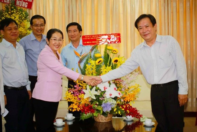 Phó Bí thư Thành ủy và Công an TP.HCM đến thăm báo Pháp Luật TP.HCM