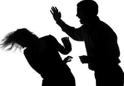 Nghi án hướng dẫn viên Trung Quốc 'dỏm' đánh vợ