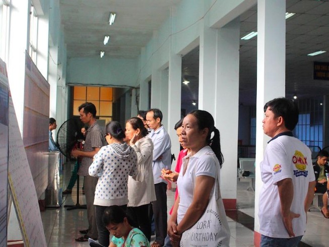 Hành khách chủ yếu mua vé tàu tết qua mạng