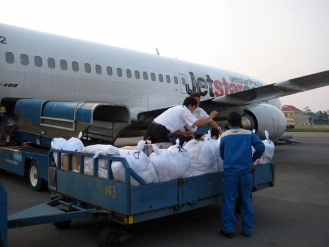 VNA, Jetstar Pacific vận chuyển miễn phí hàng cứu trợ