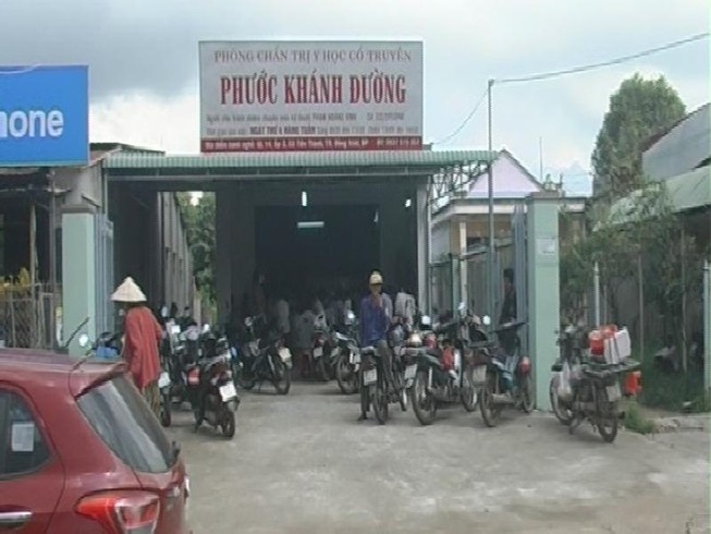 Phát hiện phòng khám bán thuốc mốc, không rõ nguồn gốc