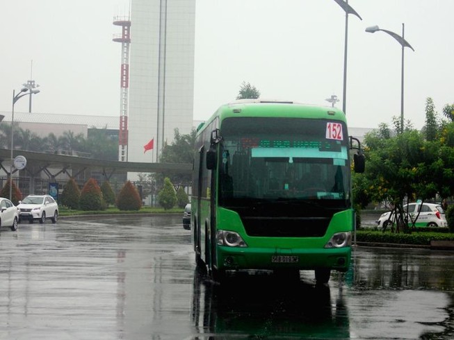 TP.HCM chọn 2 đường có làn riêng cho xe buýt