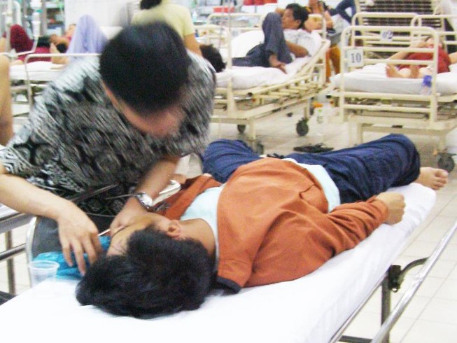 Khóc cười trong phòng cấp cứu