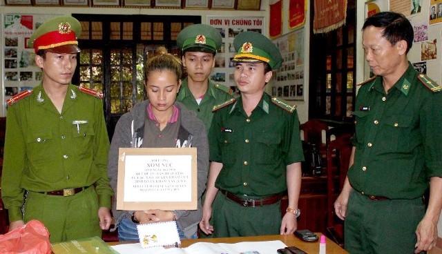 Bắt hai đối tượng mang ma túy từ Lào vào Việt Nam tiêu thụ