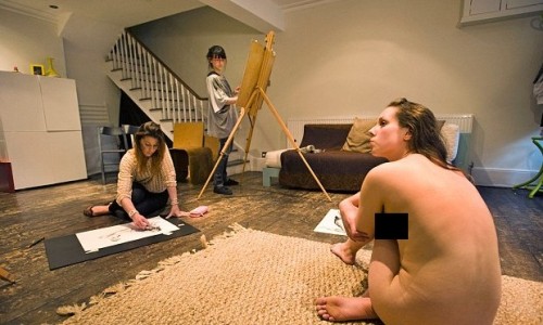 Muốn qua môn, sinh viên phải khỏa thân khi đi thi