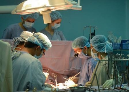 Cảnh giác với hiện tượng đau ngực, khó thở kéo dài