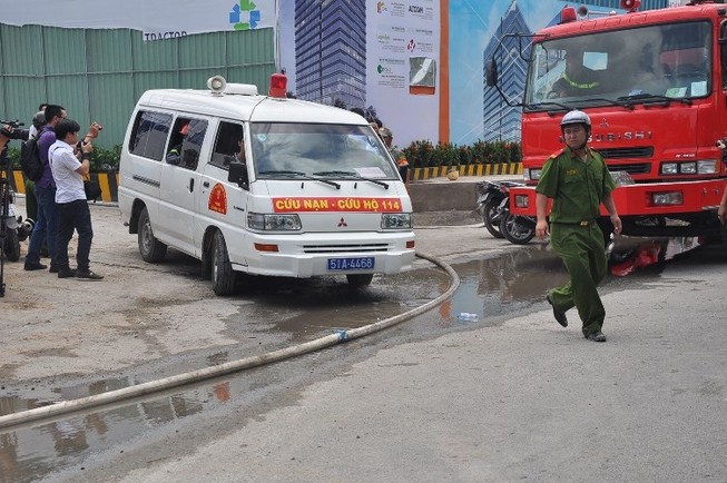 Khẩn trương điều tra nguyên nhân sự cố sập giàn giáo