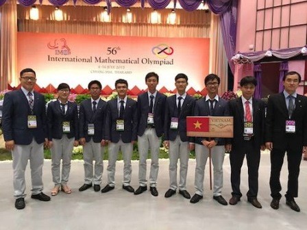Việt Nam giành 2 huy chương vàng Olympic toán quốc tế