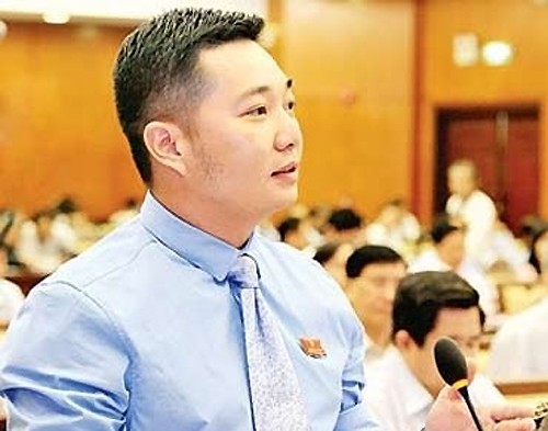 Ông Lê Trương Hải Hiếu giữ chức Chủ tịch UBND quận 12