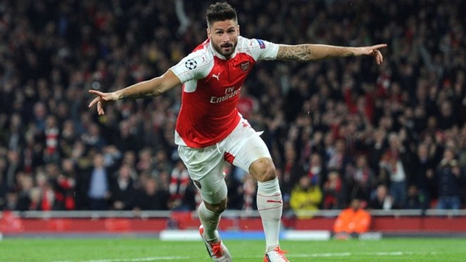 Giroud tỏa sáng giúp Arsenal đánh bại Bayern Munich