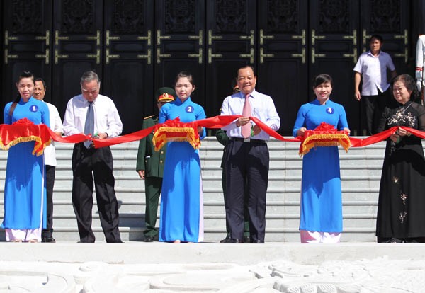 'Các đồng chí cần luôn tự soi rọi, tự răn mình...'(*)
