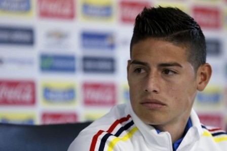 James Rodriguez bị cảnh sát 'sờ gáy', thu bằng lái xe