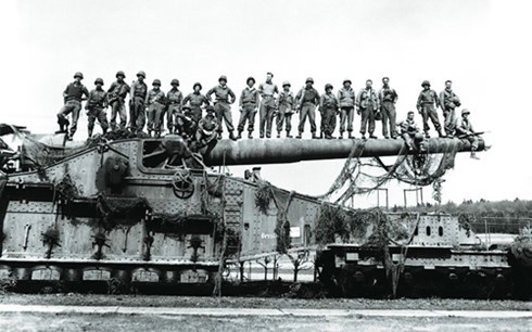 Khẩu pháo siêu khủng của trùm phát xít Hitler