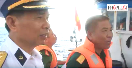 Clip Hải quân Việt Nam thăm ngư dân trên biển Trường Sa