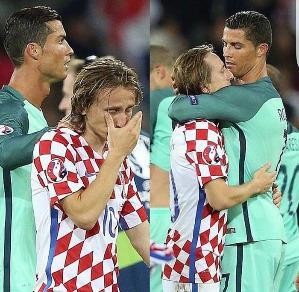 Luka Modric khóc nức nở, Ronaldo, Pepe chạy đến an ủi