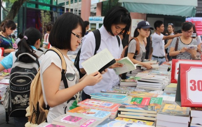 Hội sách Hà Nội, 5 ngày thu 7 tỉ đồng