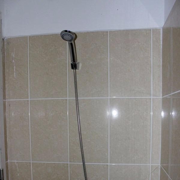 Chàng trai tử vong bất thường trong phòng tắm của nhà nghỉ