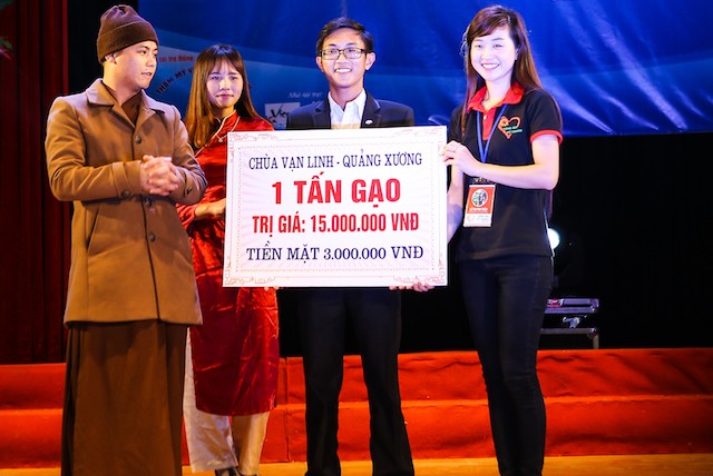 Sinh viên quyên góp gần 2 tỉ đồng hướng về đồng bào nghèo vùng cao