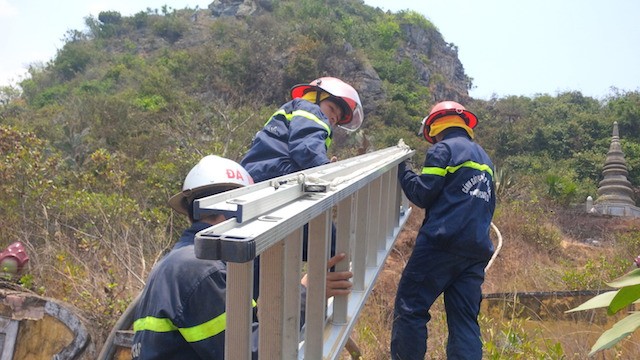 Cháy lớn tại danh thắng Ngũ Hành Sơn