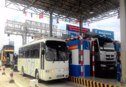 Chính thức thu phí đường bộ phía bắc hầm Hải Vân