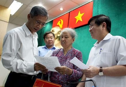 Chủ tịch Nguyễn Thành Phong: Giải quyết kiến nghị để bà con không phải ý kiến nữa