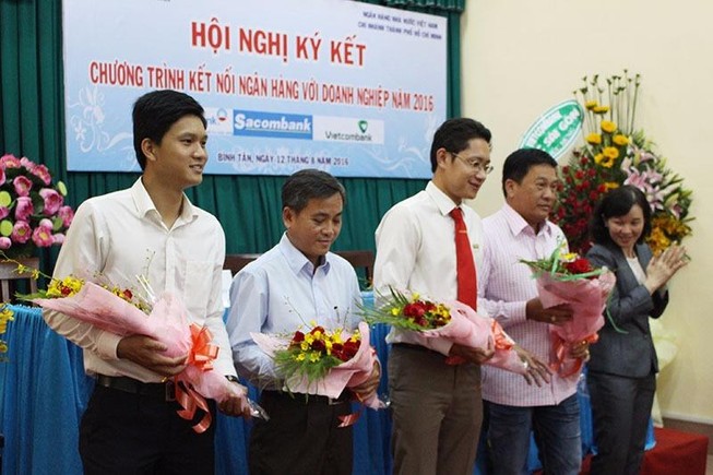Chính quyền hỗ trợ doanh nghiệp vay vốn lãi suất thấp
