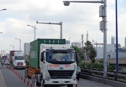 Xe quá tải khó thoát trạm cân tự động