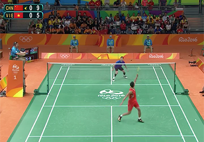 Thất bại nhưng Tiến Minh vẫn buộc Lin Dan bò lăn trên sân
