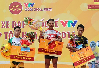 Thanh Nhân đột phá dũng mãnh giành chiến thắng chặng 2