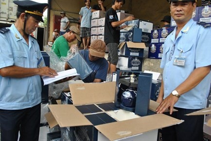 Thu hơn 10.000 tỉ đồng từ bắt buôn lậu