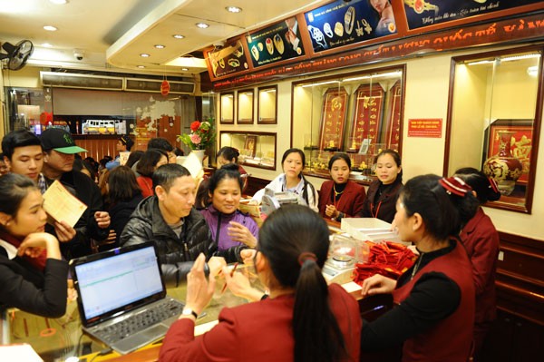 Giá vàng trong nước giảm mạnh