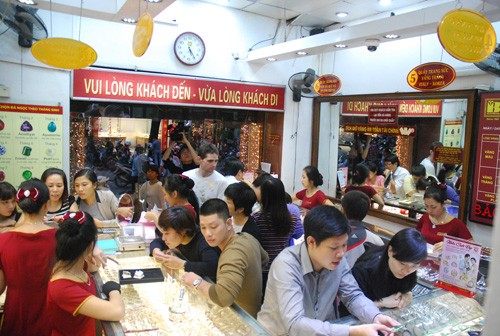 Giá vàng tăng trở lại nhờ giá USD giảm