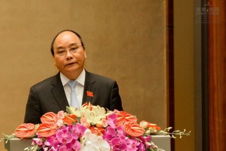 Thu ngân sách nhà nước không đủ chi và trả nợ