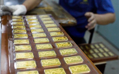 Giá vàng ngày đầu tuần giảm mạnh