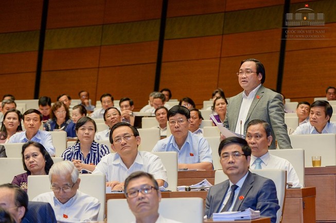 Quốc hội đồng ý miễn nhiệm 2 phó thủ tướng, 18 bộ trưởng