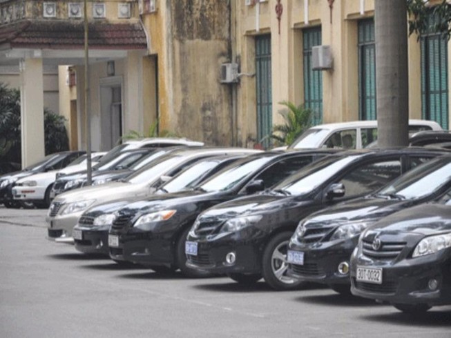 Áp dụng khoán xe công cho các thứ trưởng Bộ Tài chính