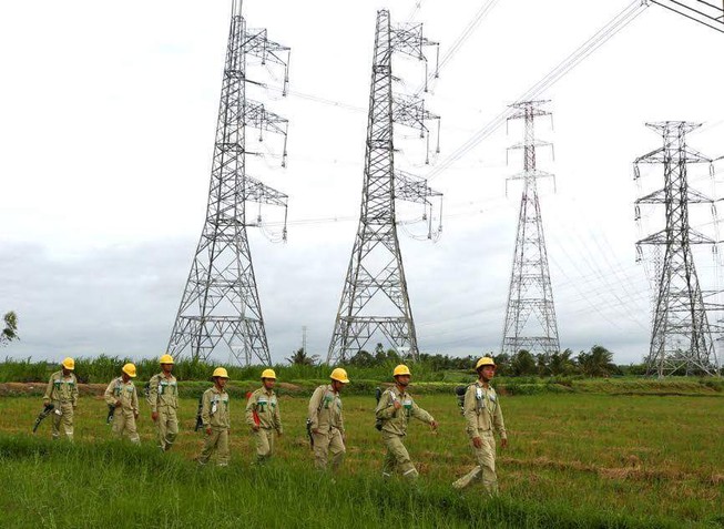 Yêu cầu dừng ngay Đài Vinh danh công trình 500 kV