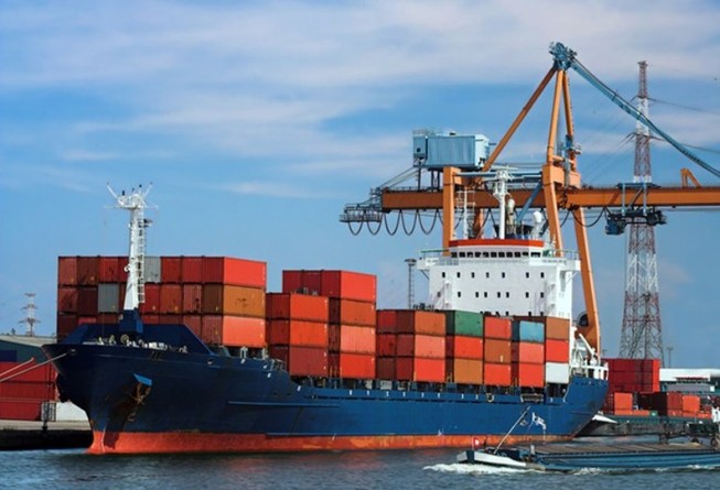 Việt Nam xuất siêu hơn 3,5 tỉ USD trong 10 tháng 2016