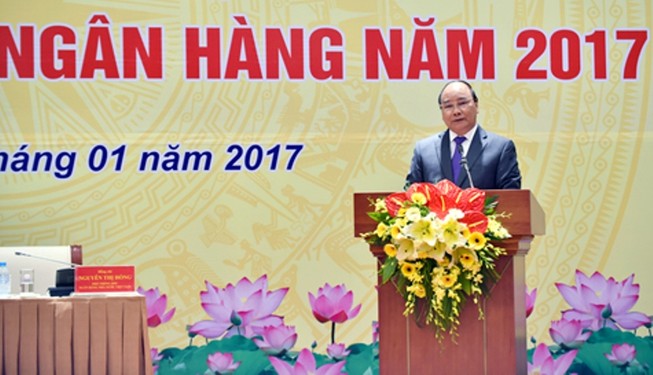 Thủ tướng chỉ đạo ngành ngân hàng nỗ lực giảm lãi suất
