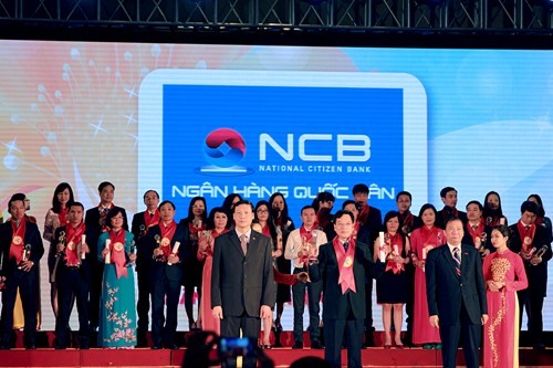NCB nhận giải thưởng Thương hiệu mạnh Việt Nam 2015