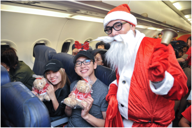 Bay Vietjet, nhận quà Giáng sinh bất ngờ