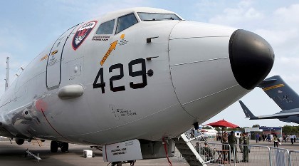 Singapore ‘bật đèn xanh’ cho Mỹ bay giám sát biển Đông